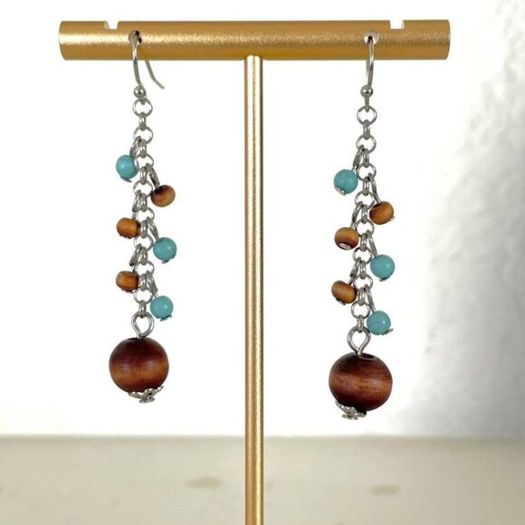 Turqouise wood beaded chain earrings - Picture 5 of 12
